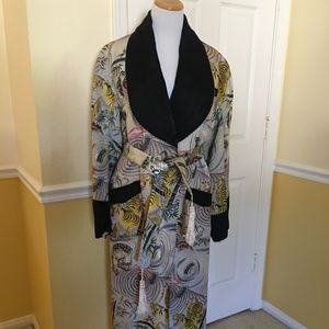 Vintage Asian Tiger Fully lined Glamorous Kimono